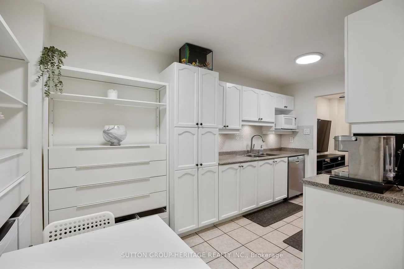 40, Dundalk, Dorset Park, Toronto