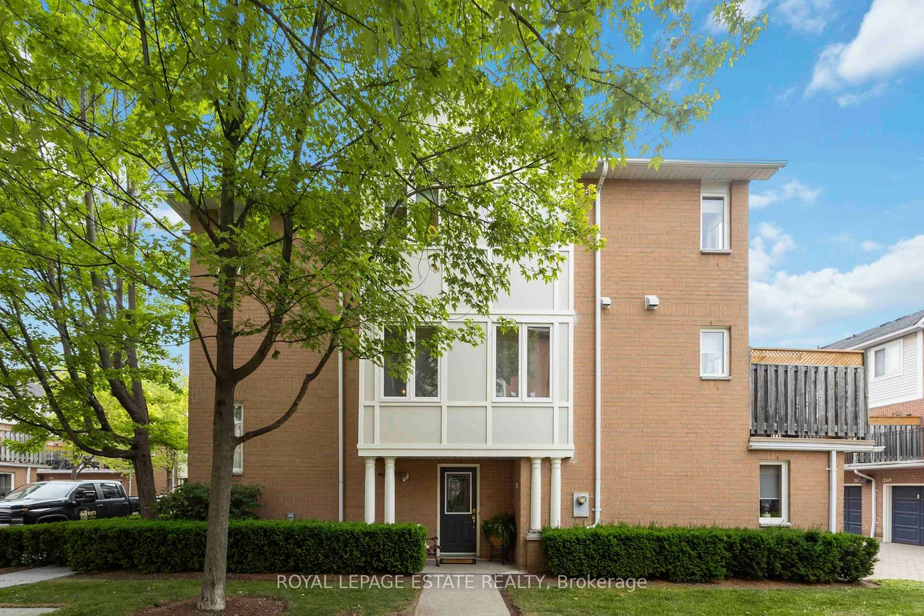 83, Mondeo, Dorset Park, Toronto