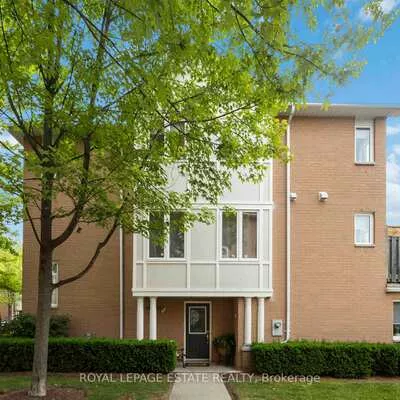 83, Mondeo, Dorset Park, Toronto