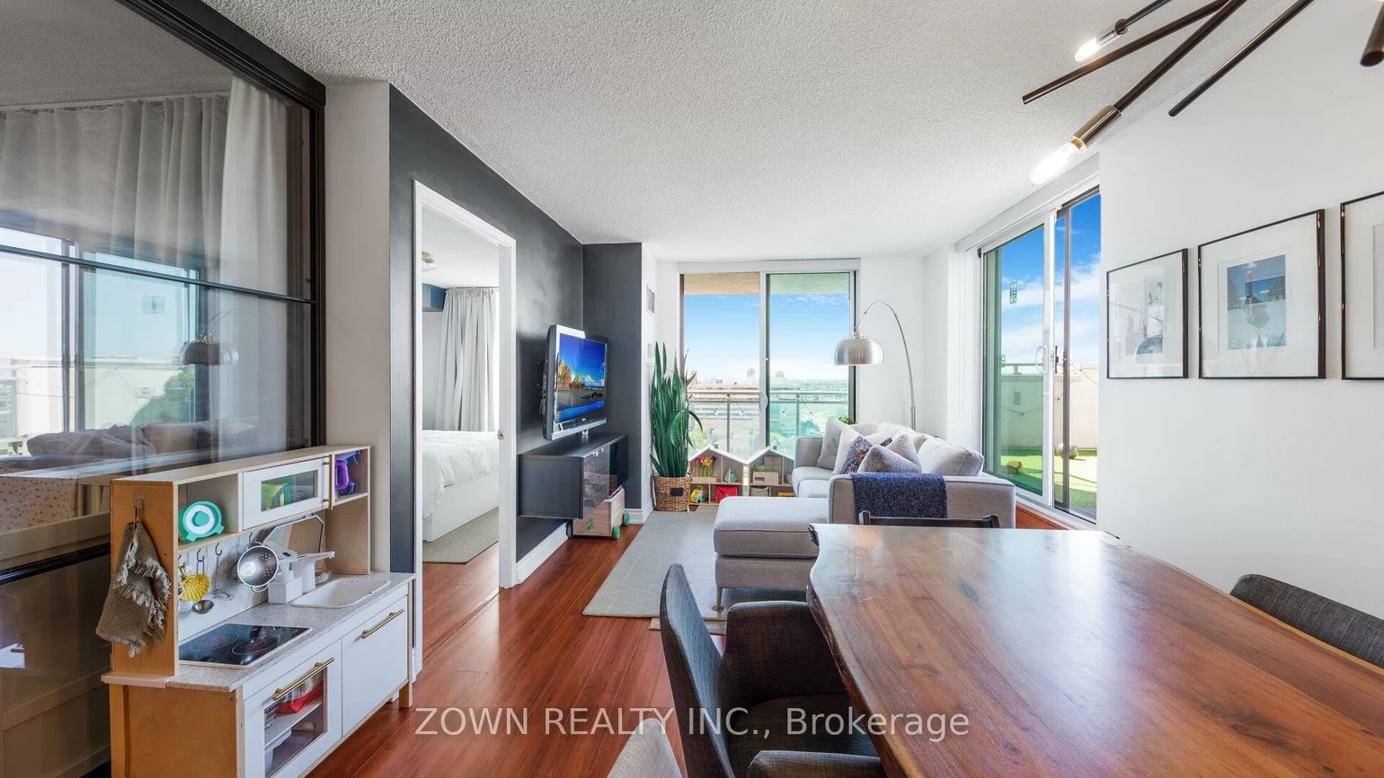 6, Rosebank, Malvern, Toronto