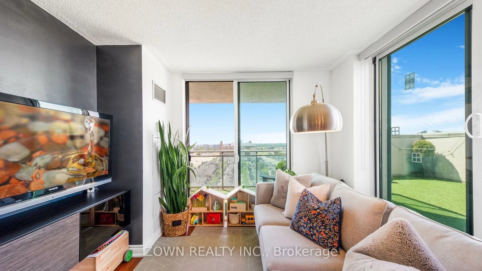 6, Rosebank, Malvern, Toronto