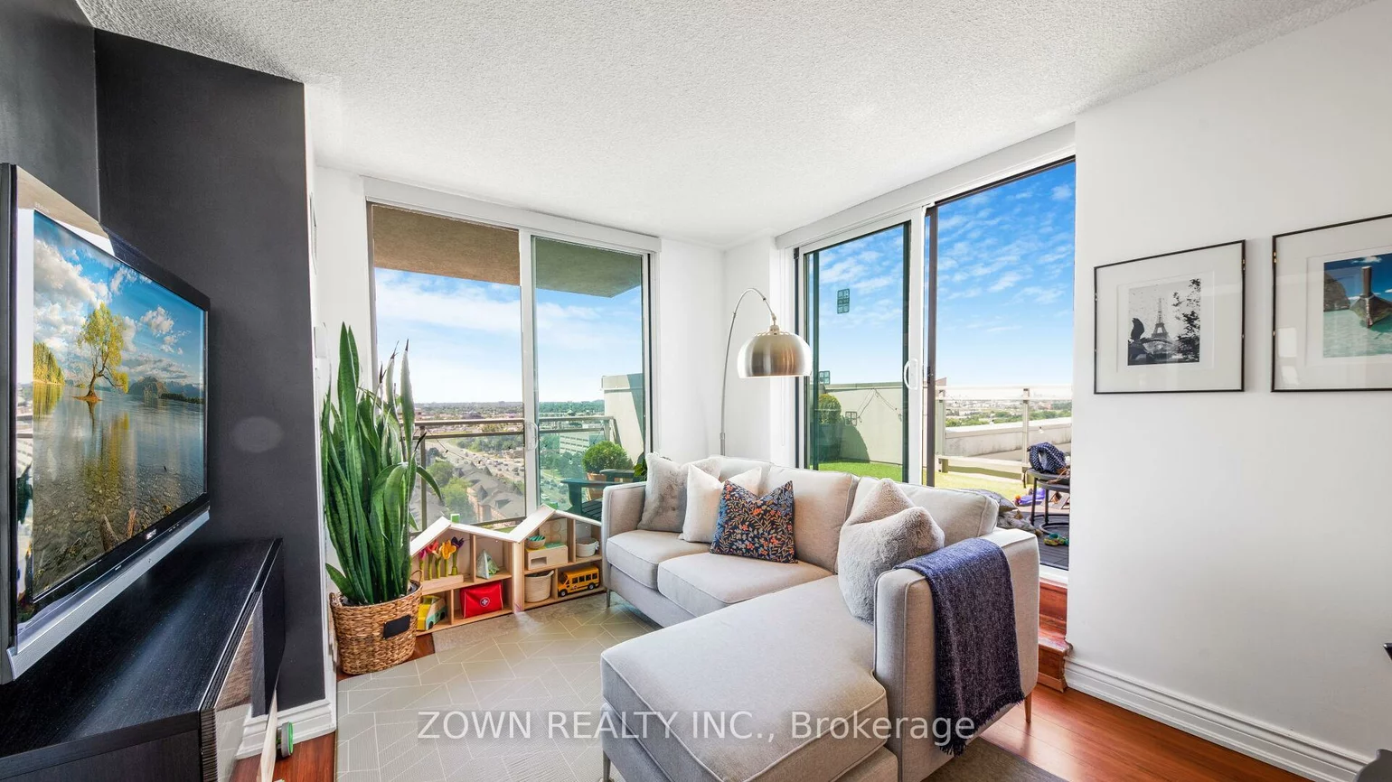 6, Rosebank, Malvern, Toronto