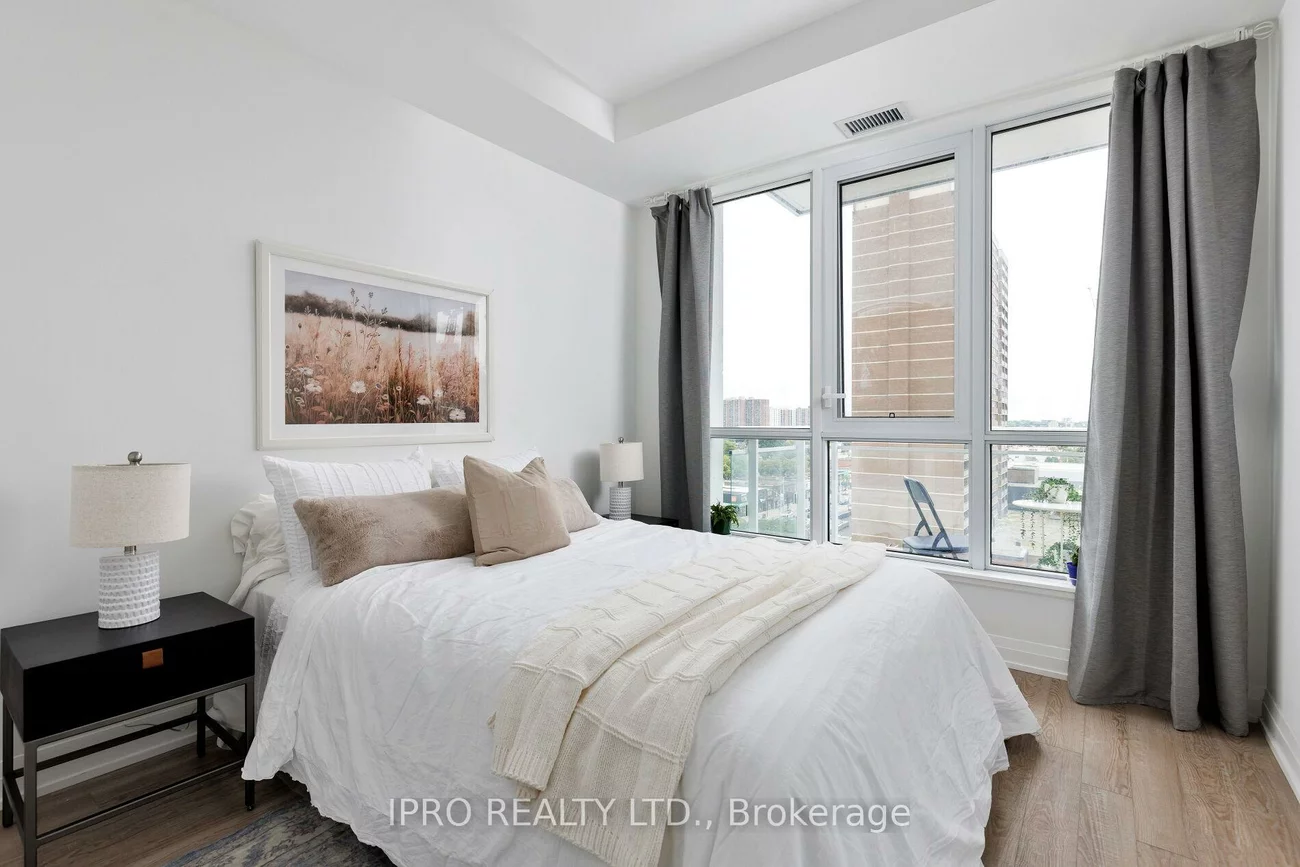 286, Main, East End-Danforth, Toronto