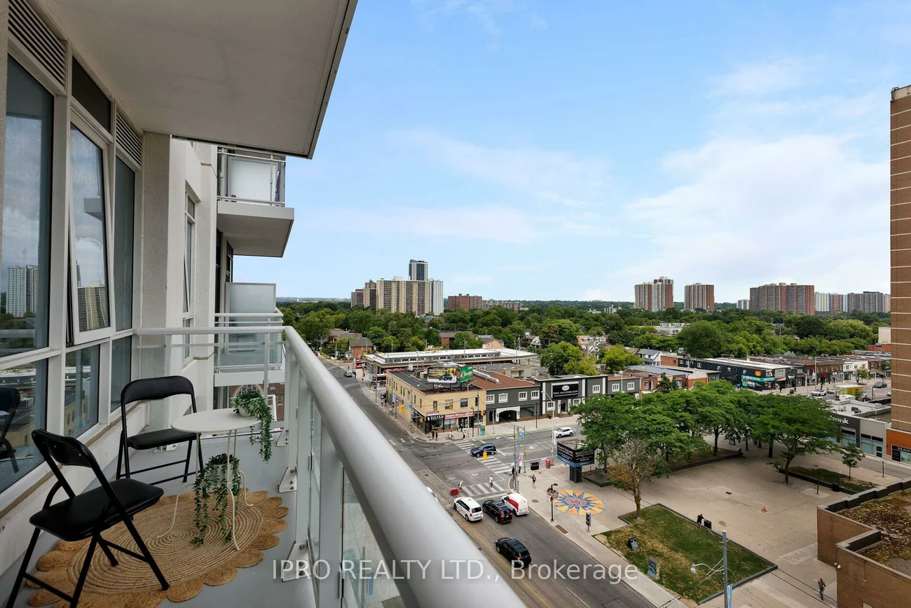 286, Main, East End-Danforth, Toronto