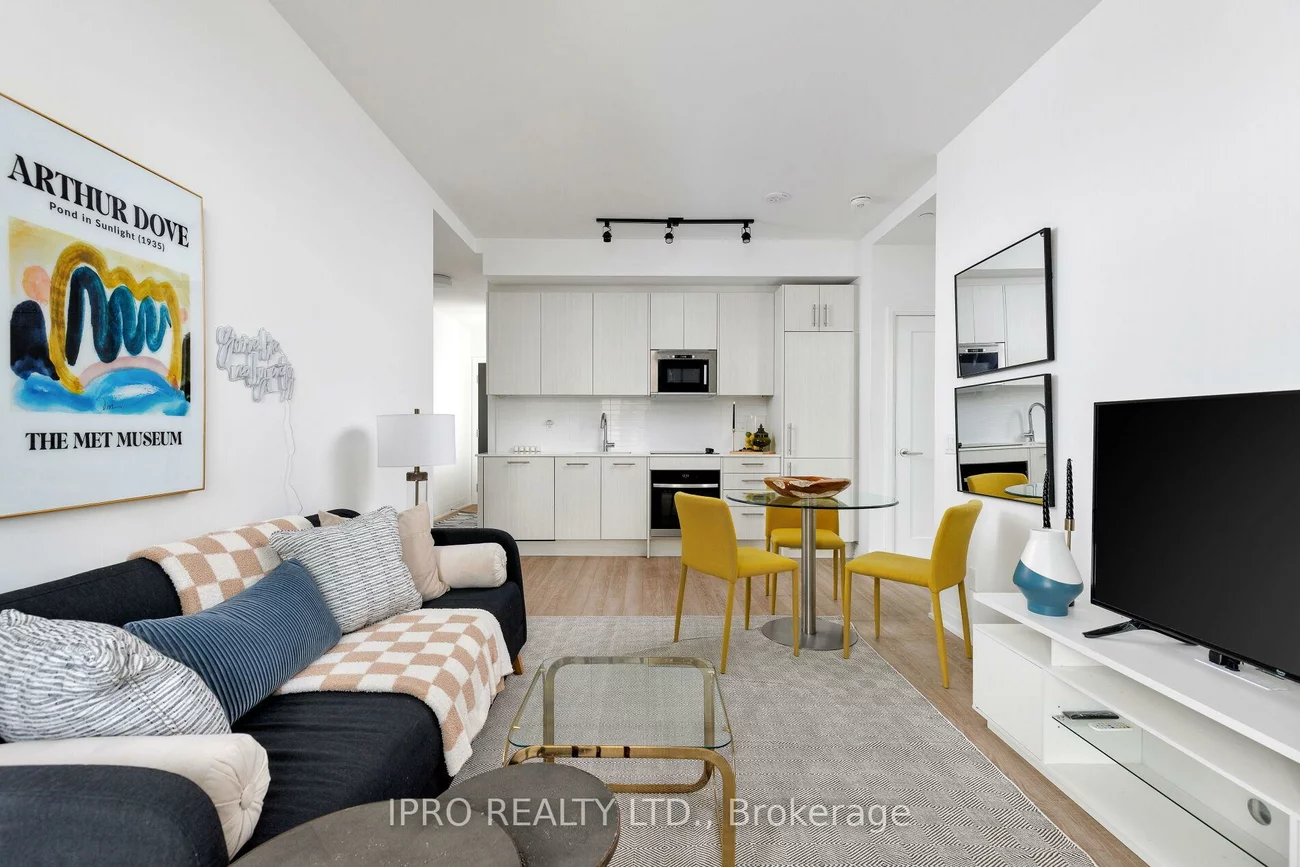 286, Main, East End-Danforth, Toronto