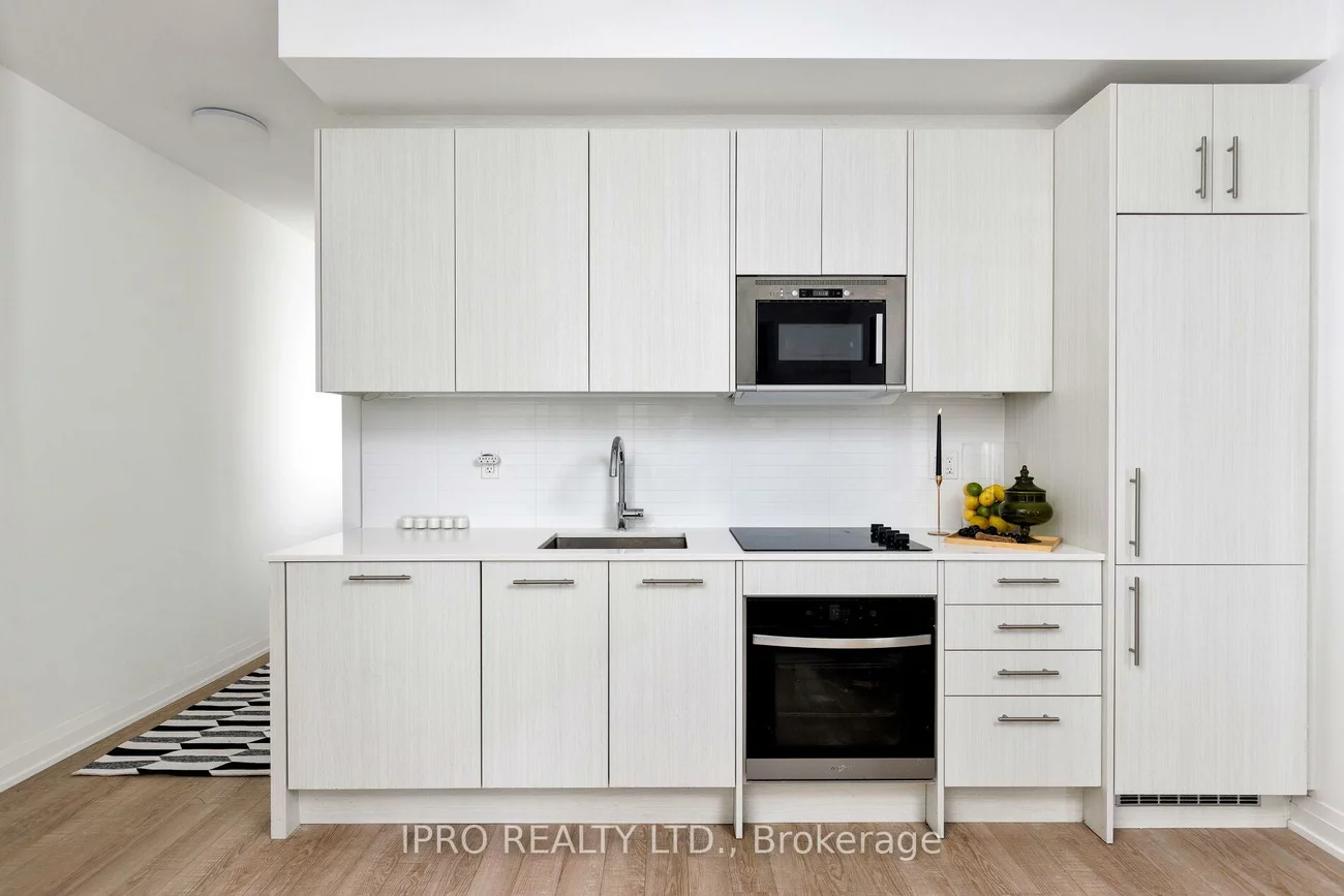 286, Main, East End-Danforth, Toronto