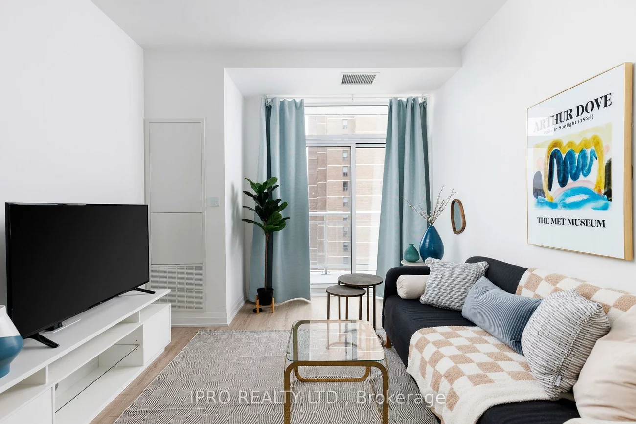 286, Main, East End-Danforth, Toronto