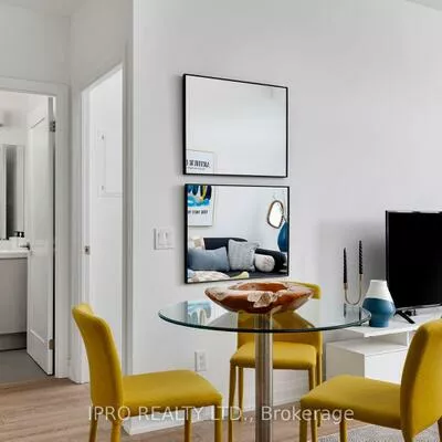 286, Main, East End-Danforth, Toronto