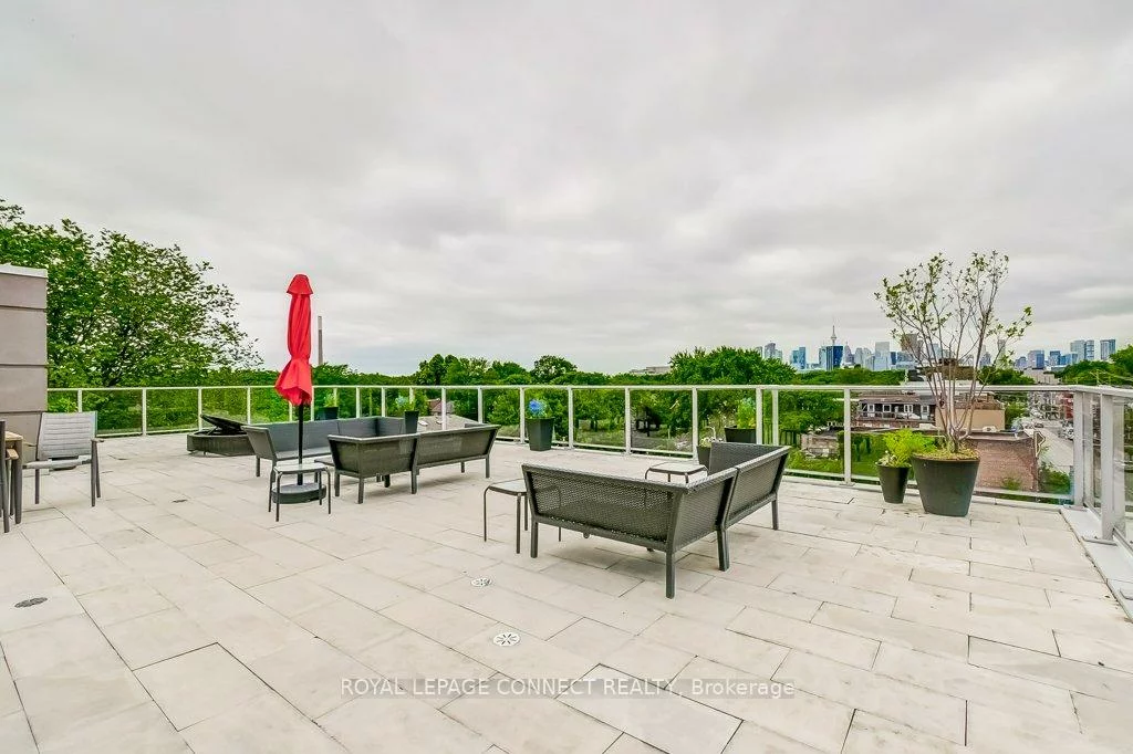 1003, Queen, South Riverdale, Toronto