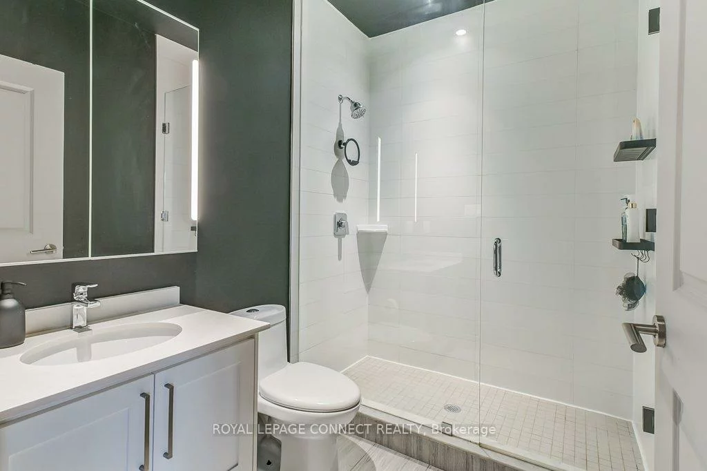 1003, Queen, South Riverdale, Toronto