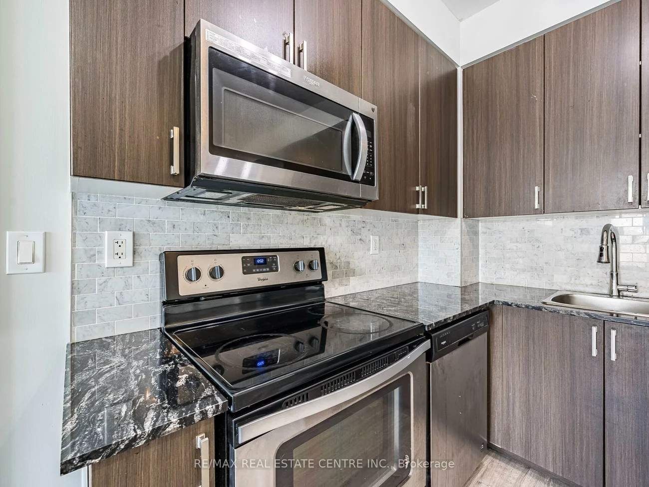 22, East Haven, Birchcliffe-Cliffside, Toronto