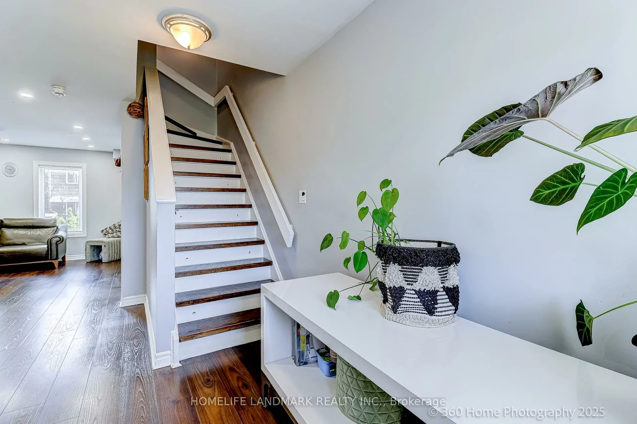 361, Birchmount, Birchcliffe-Cliffside, Toronto