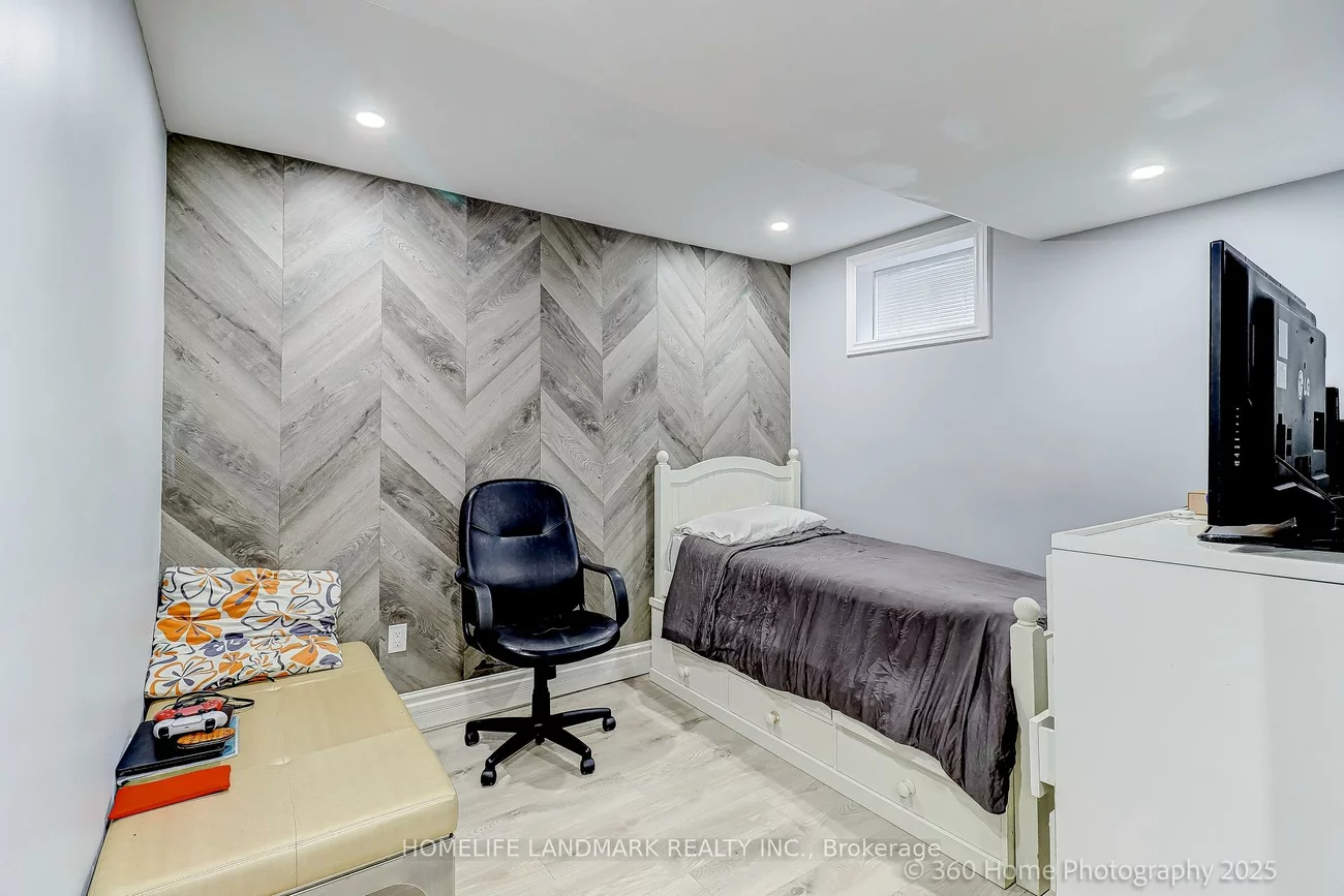 361, Birchmount, Birchcliffe-Cliffside, Toronto