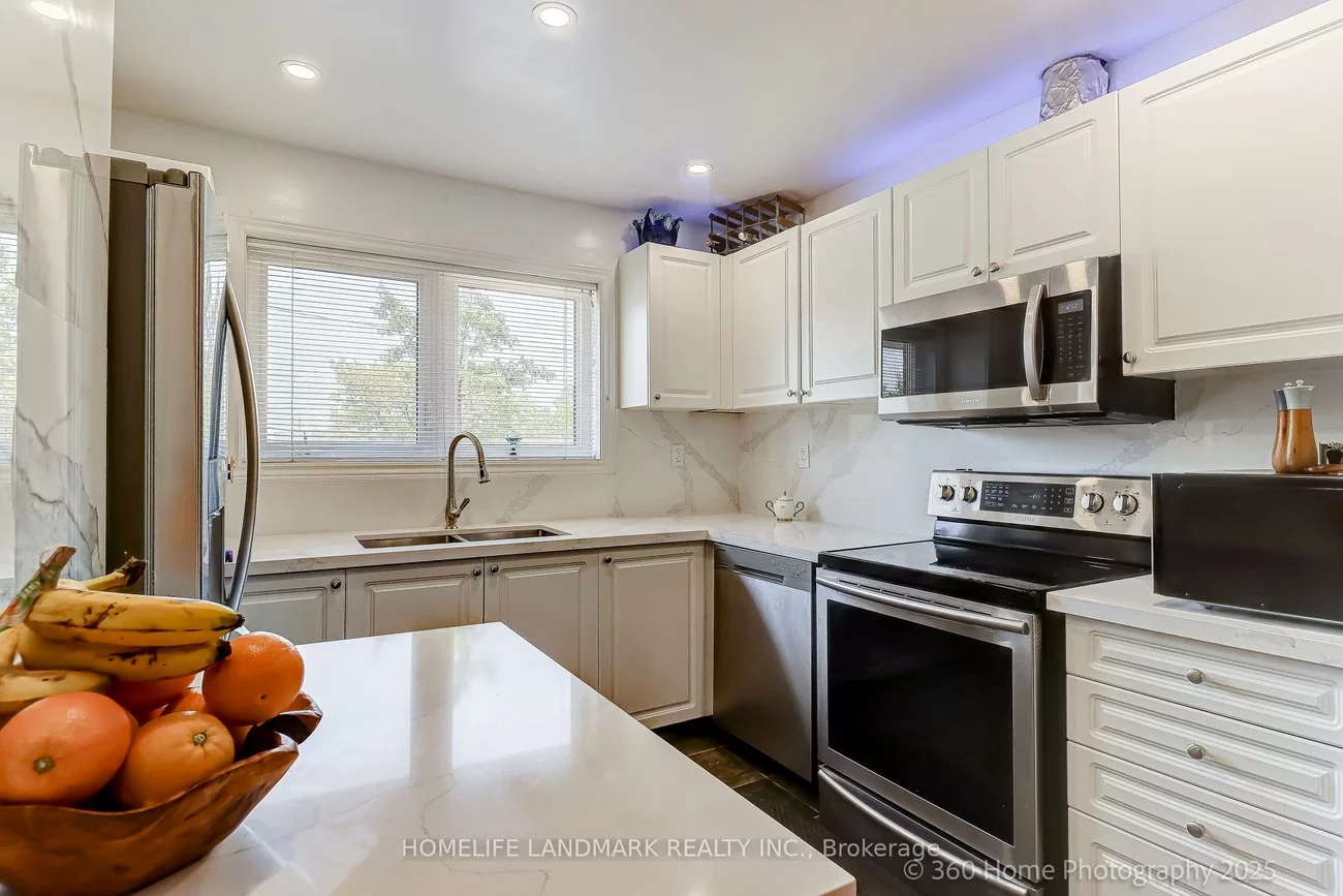 361, Birchmount, Birchcliffe-Cliffside, Toronto