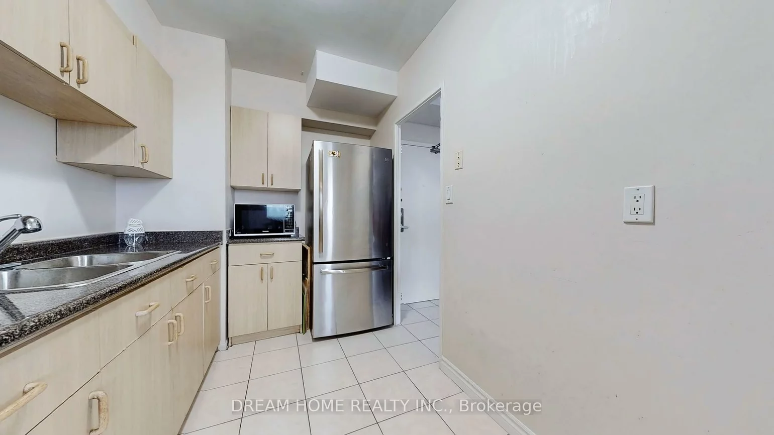 5, Massey, Crescent Town, Toronto
