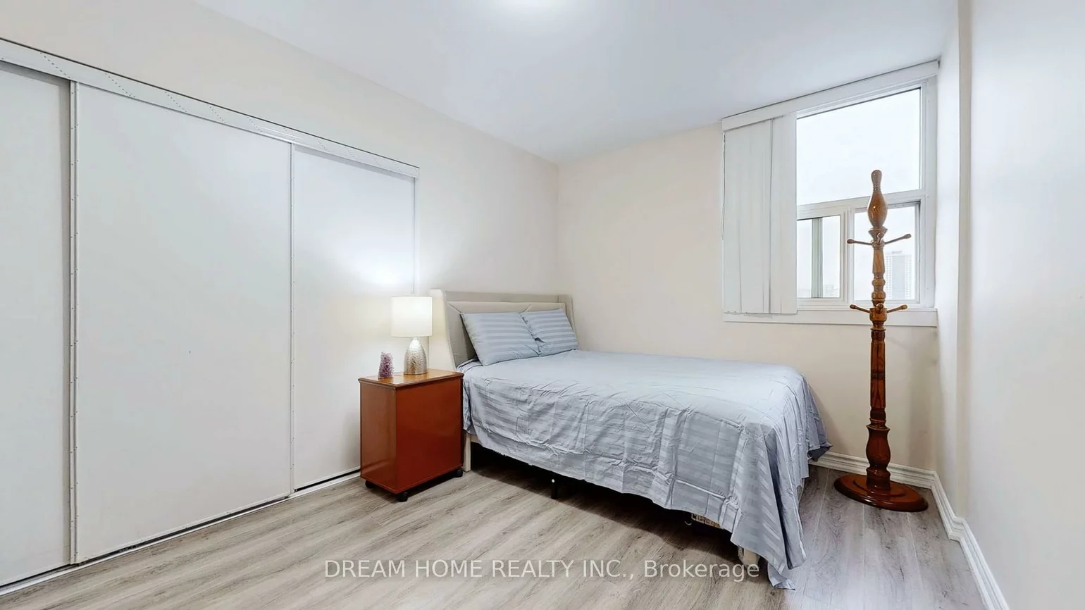 5, Massey, Crescent Town, Toronto