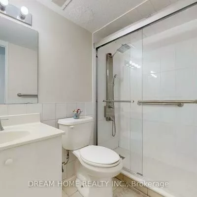 5, Massey, Crescent Town, Toronto