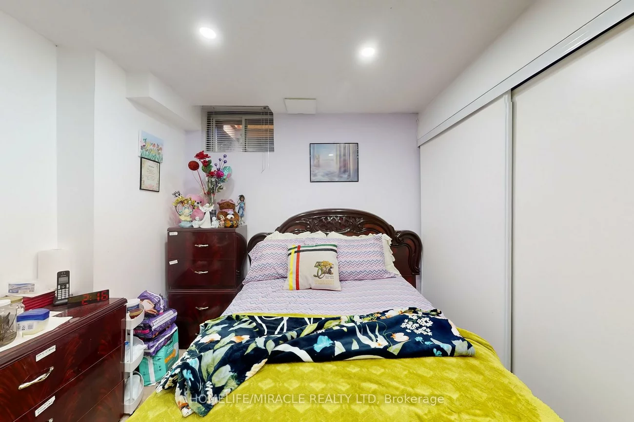 57, Hedge End, Rouge E11, Toronto