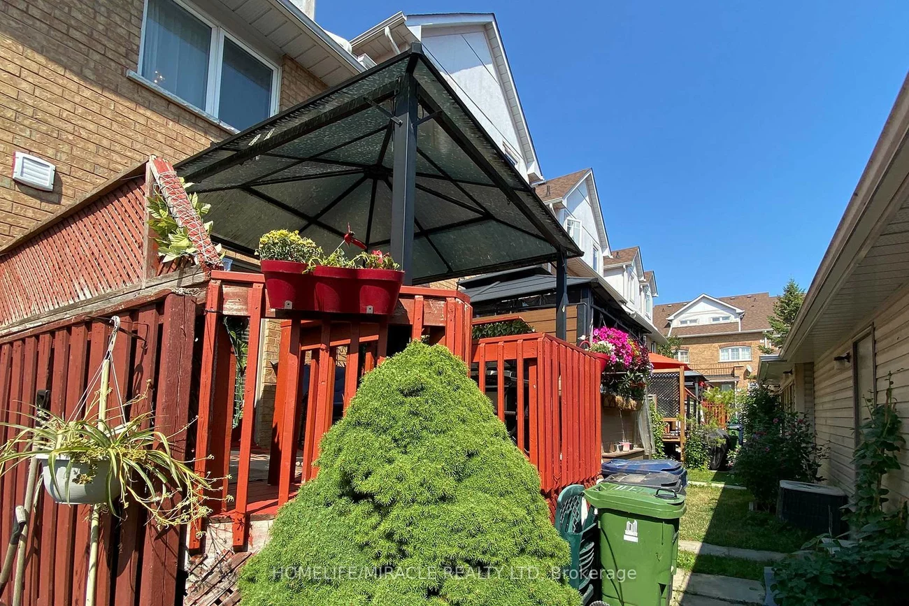 57, Hedge End, Rouge E11, Toronto