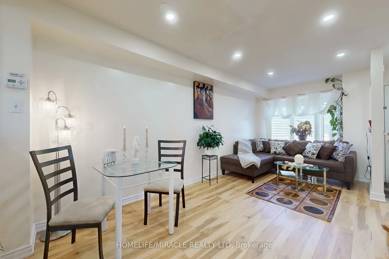 57, Hedge End, Rouge E11, Toronto