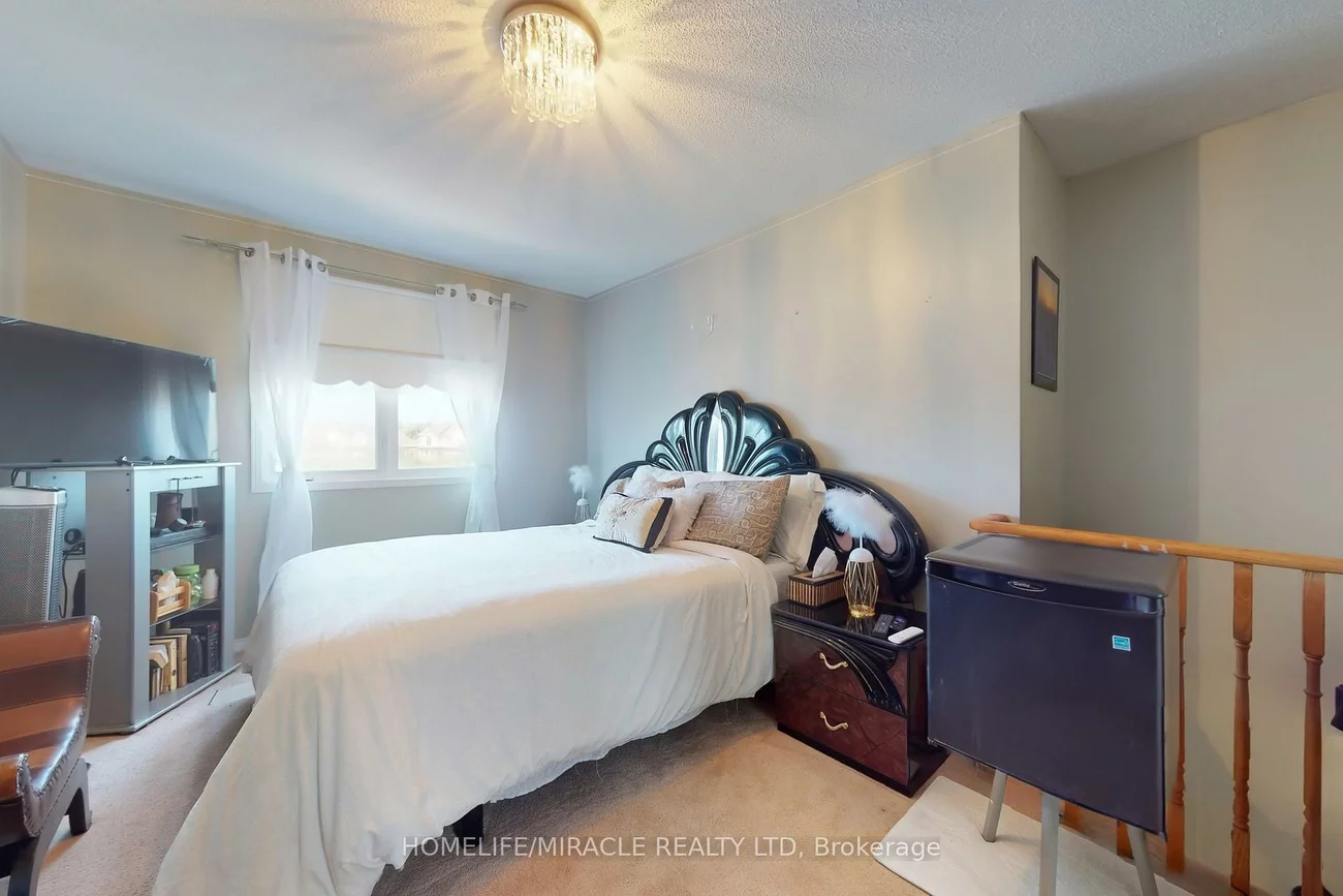 57, Hedge End, Rouge E11, Toronto