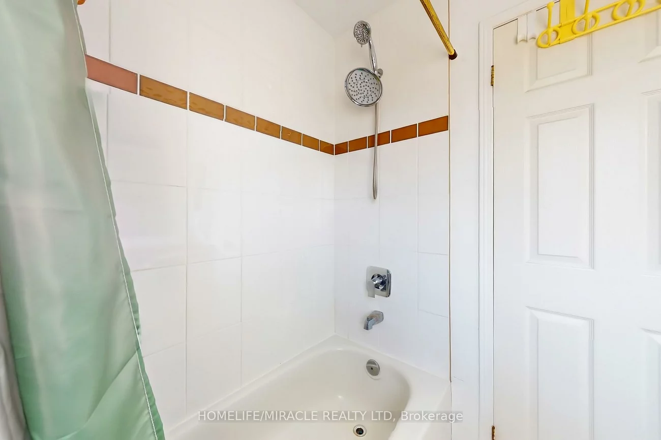 57, Hedge End, Rouge E11, Toronto