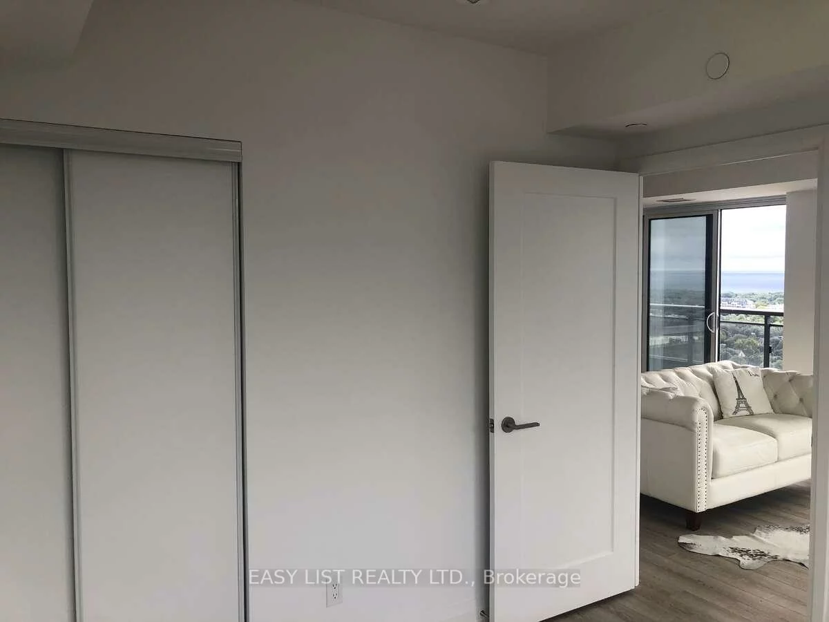 286, Main, East End-Danforth, Toronto