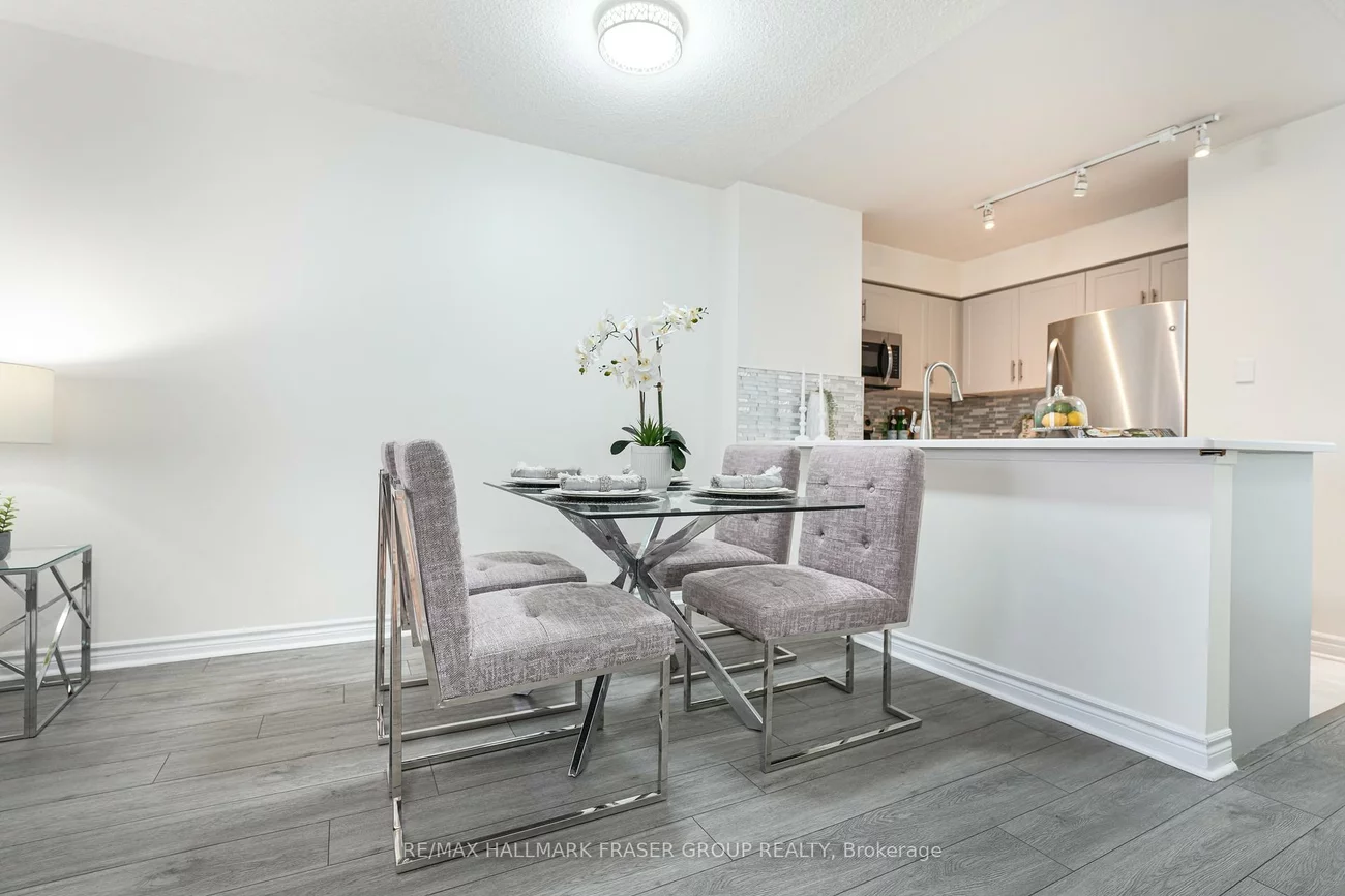8, Mondeo, Dorset Park, Toronto