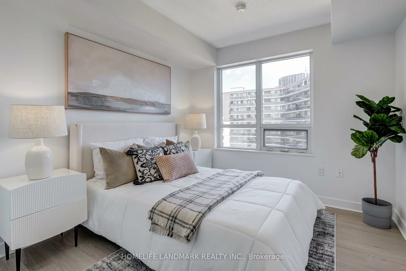 1346, Danforth, Eglinton East, Toronto