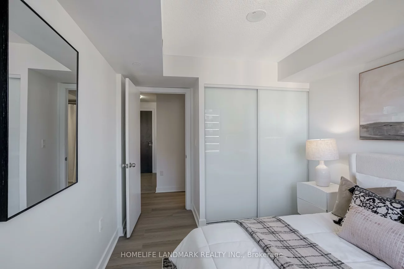 1346, Danforth, Eglinton East, Toronto