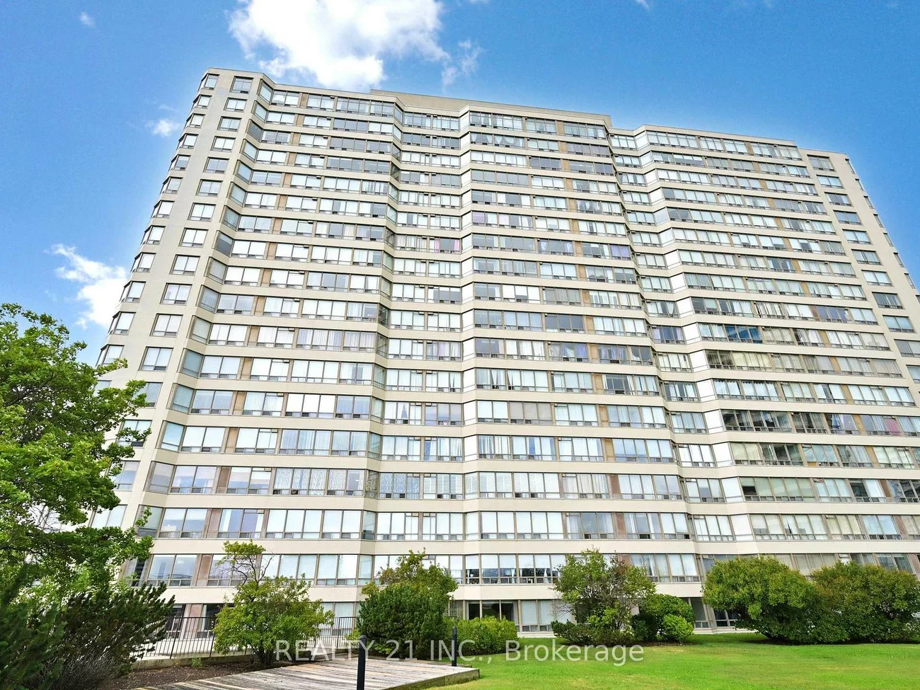 1, Greystone Walk Dr, Kennedy Park, Toronto