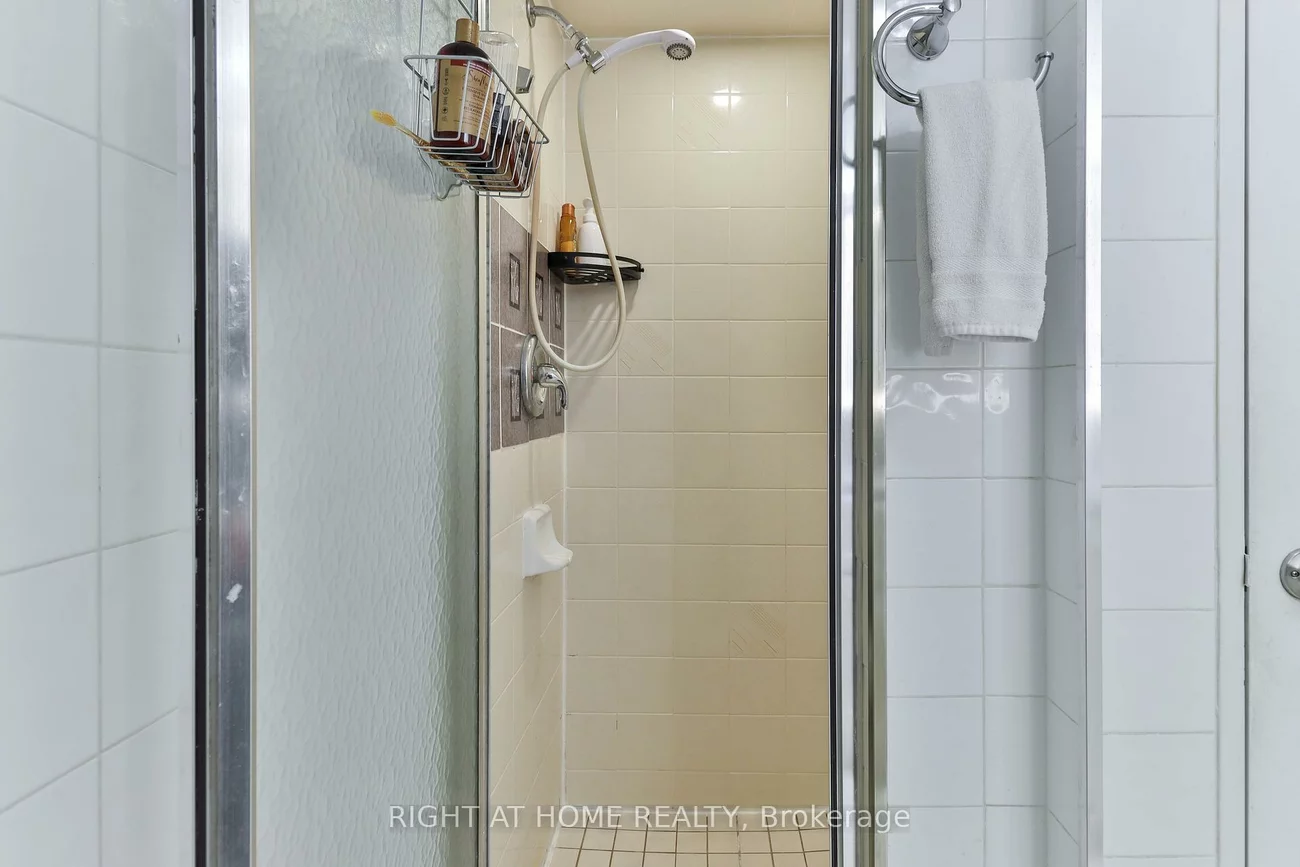 410, Mclevin, Malvern, Toronto