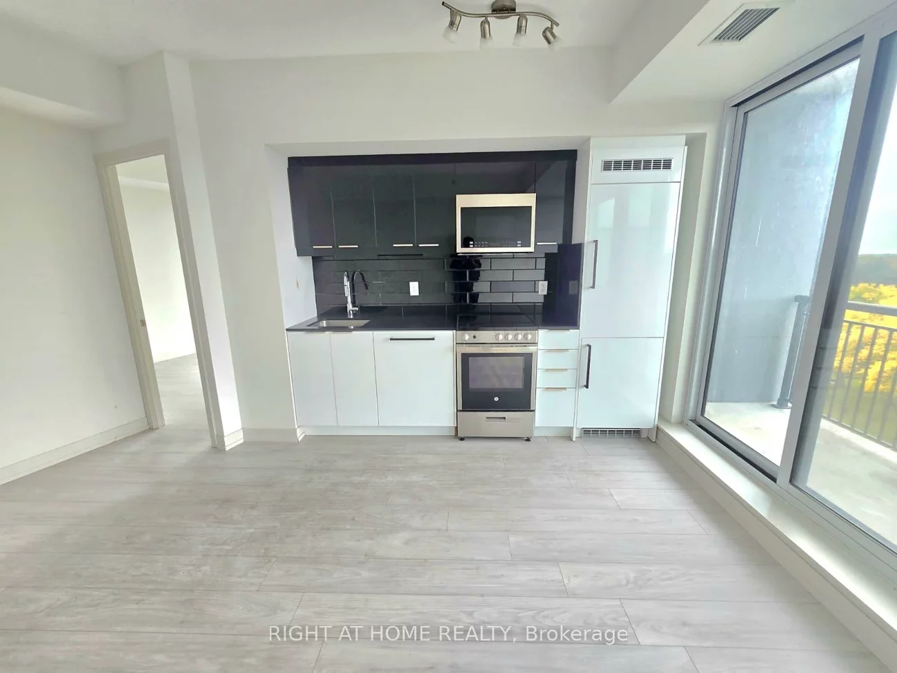 90, Glen Everest, Birchcliffe-Cliffside, Toronto