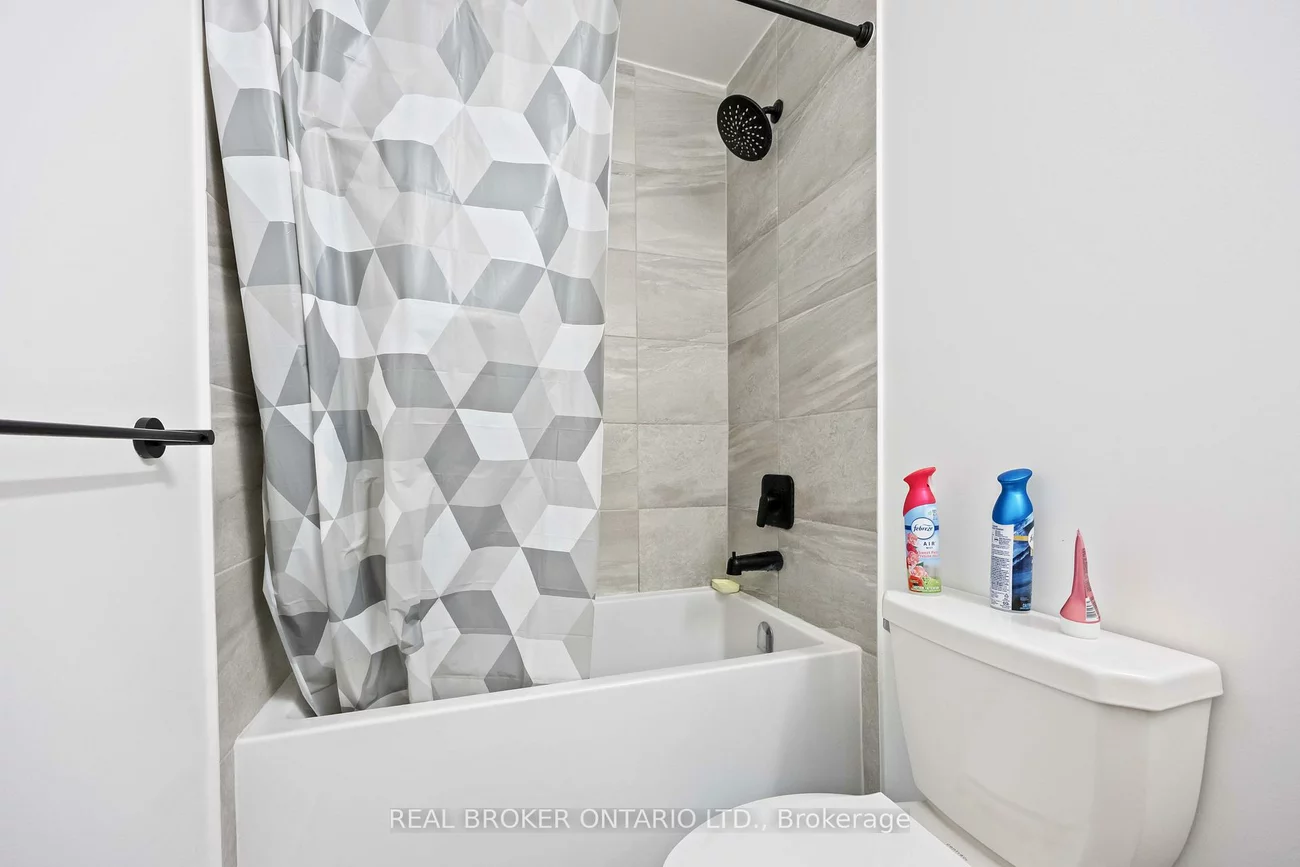 2369, Danforth, East End-Danforth, Toronto