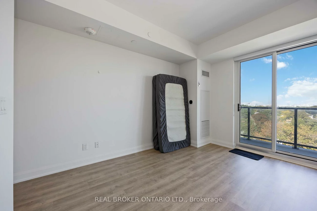 2369, Danforth, East End-Danforth, Toronto
