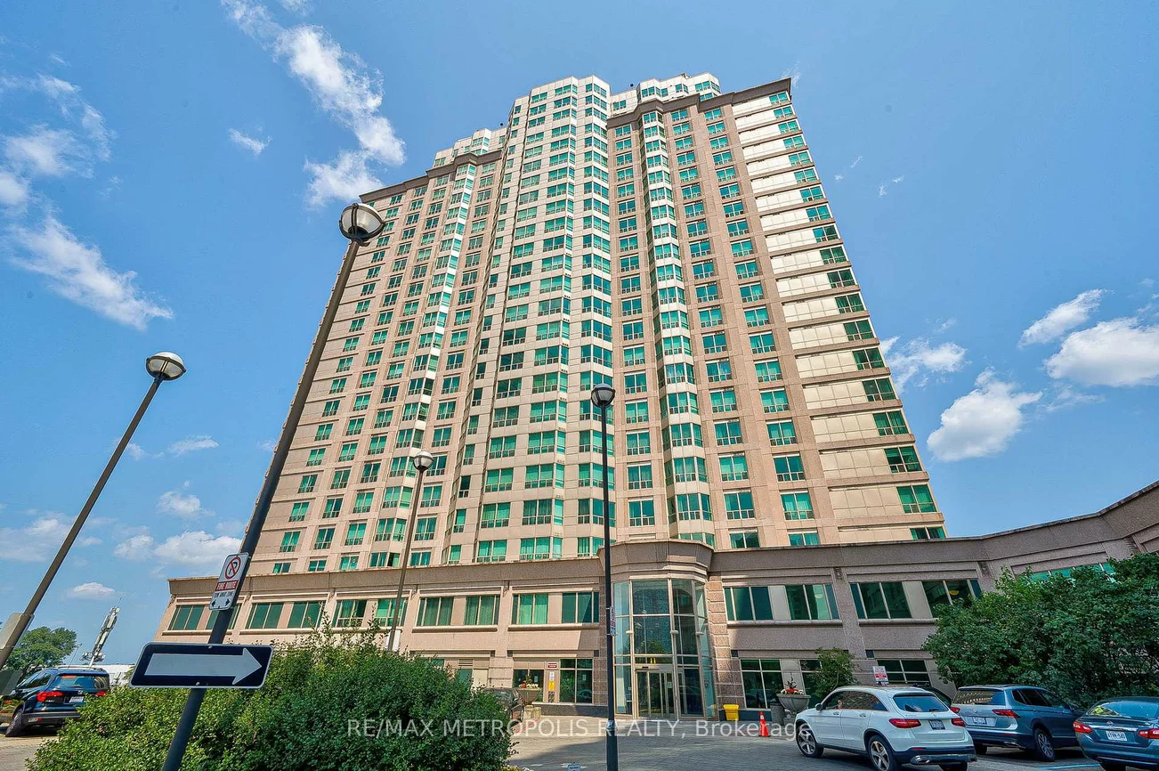 11, Lee Centre, Woburn, Toronto