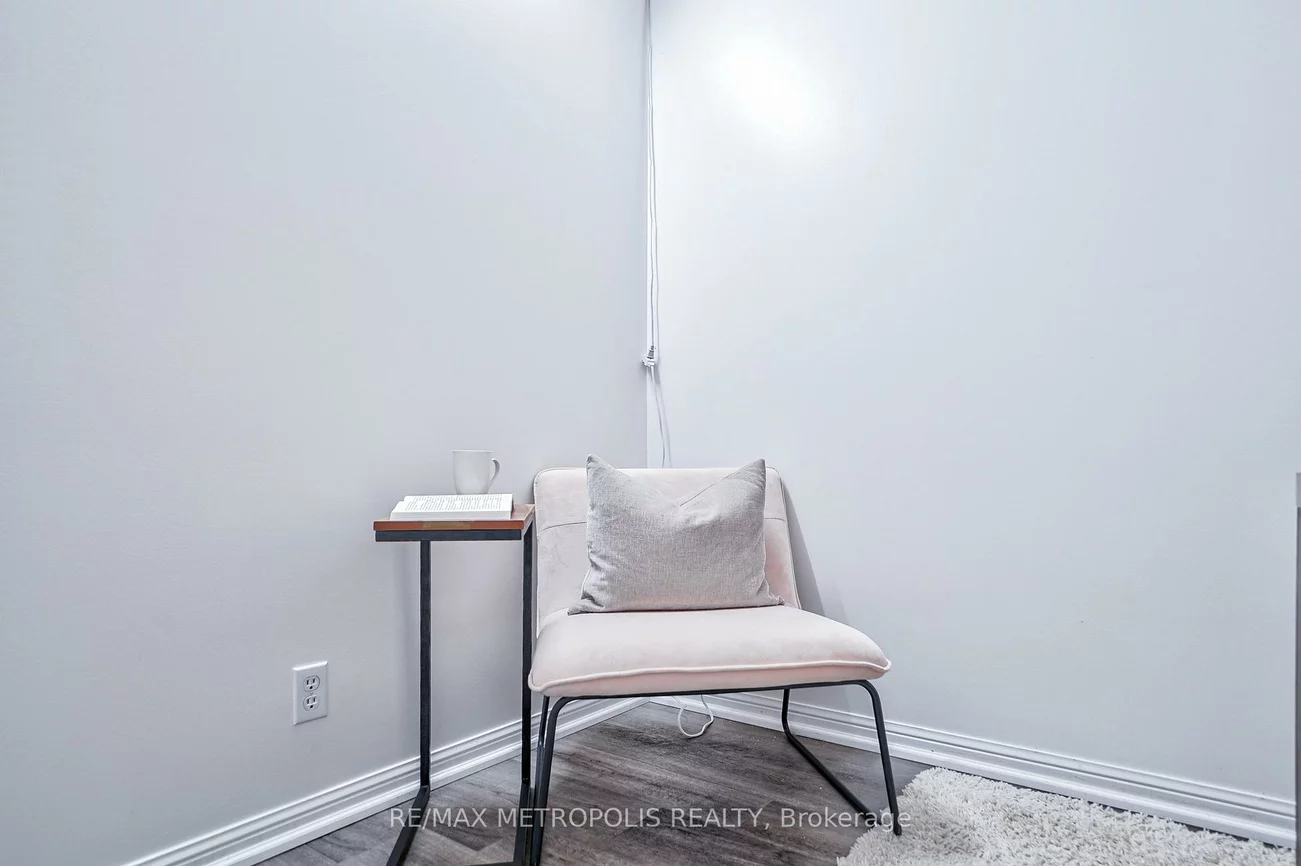 11, Lee Centre, Woburn, Toronto