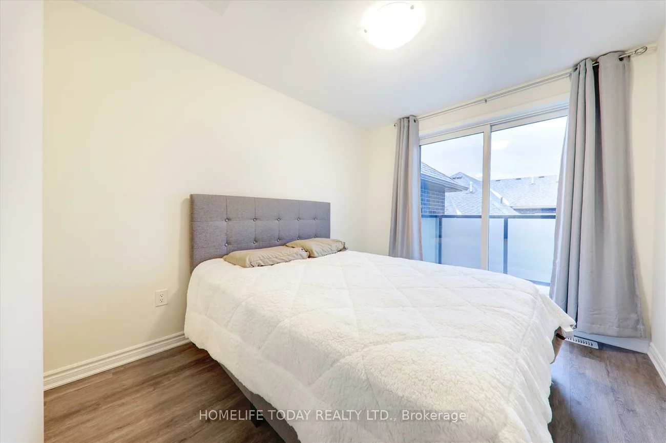 2787, Eglinton, Eglinton East, Toronto