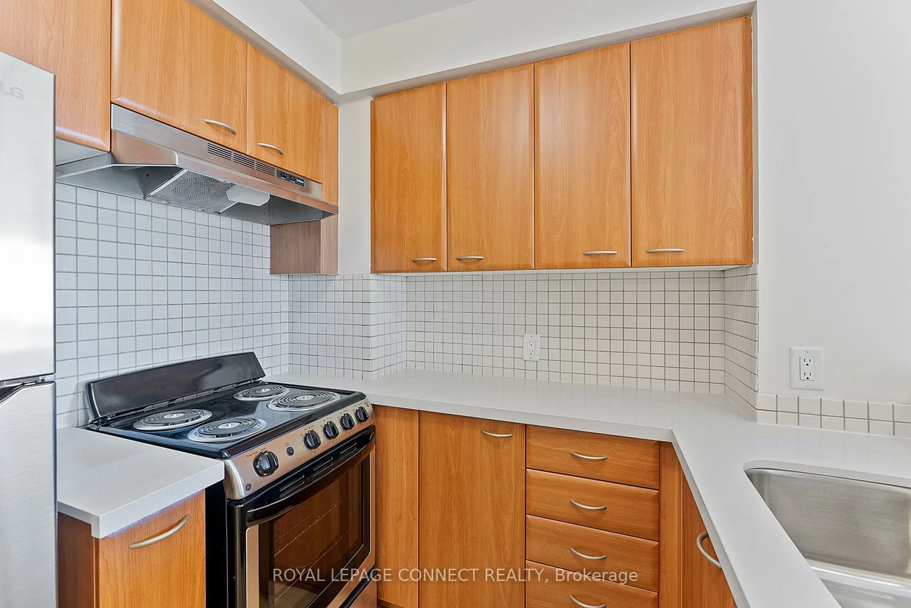 36, Lee Centre, Woburn, Toronto