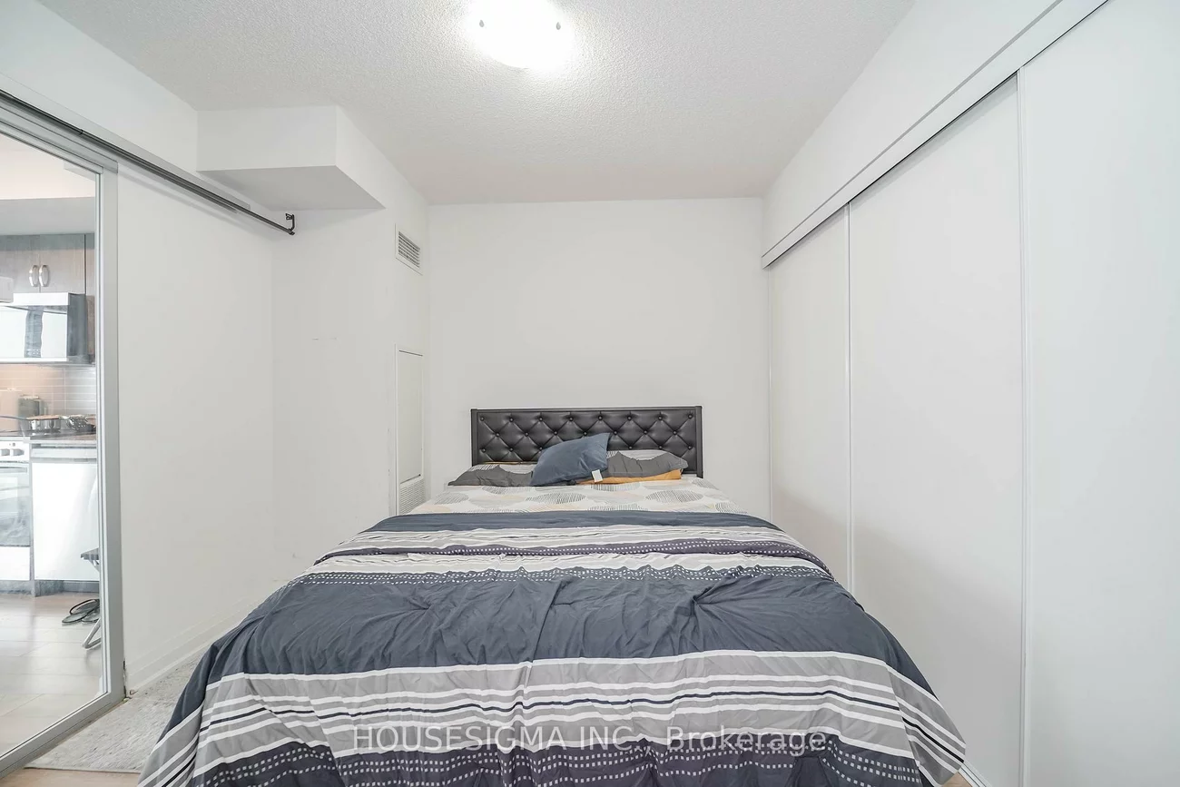 20, Meadowglen, Woburn, Toronto