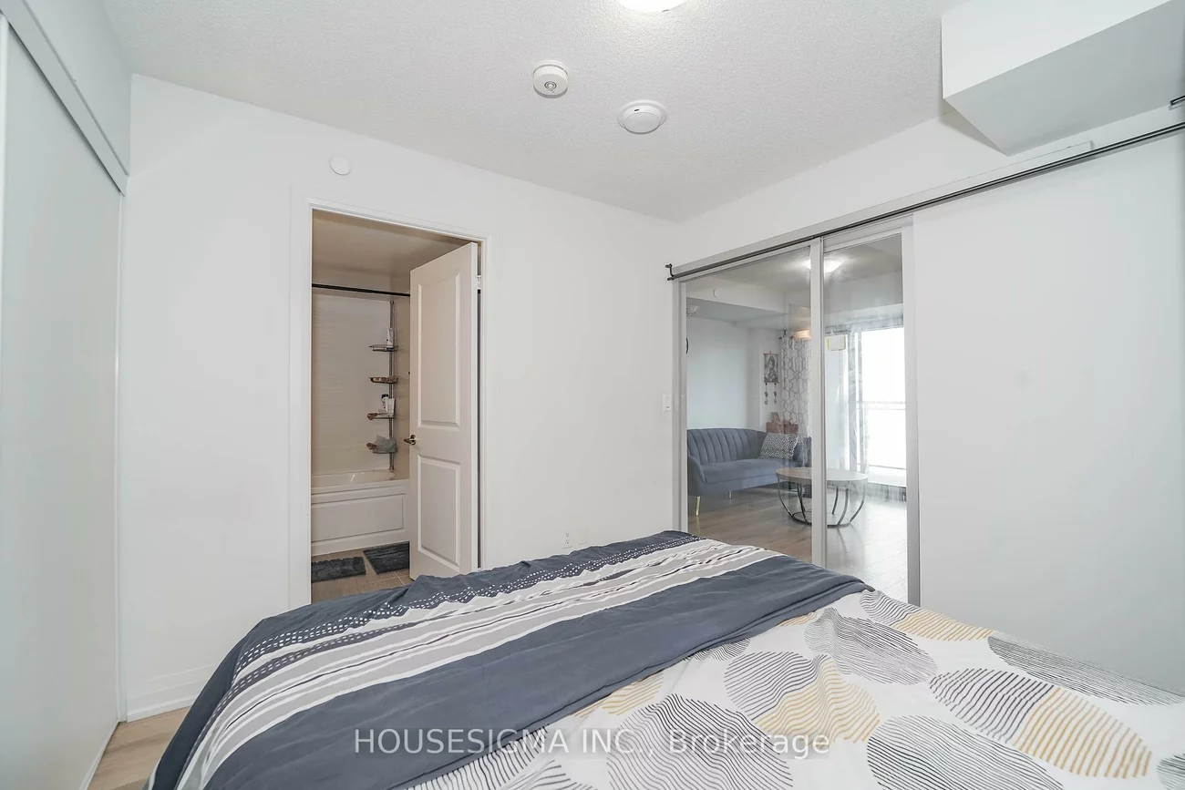 20, Meadowglen, Woburn, Toronto