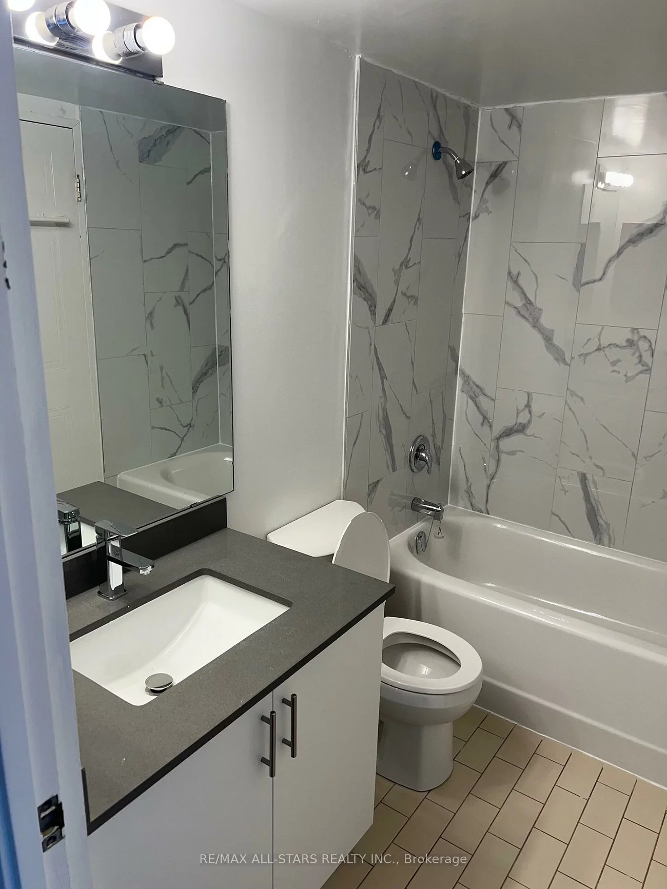 5, Greystone Walk, Kennedy Park, Toronto
