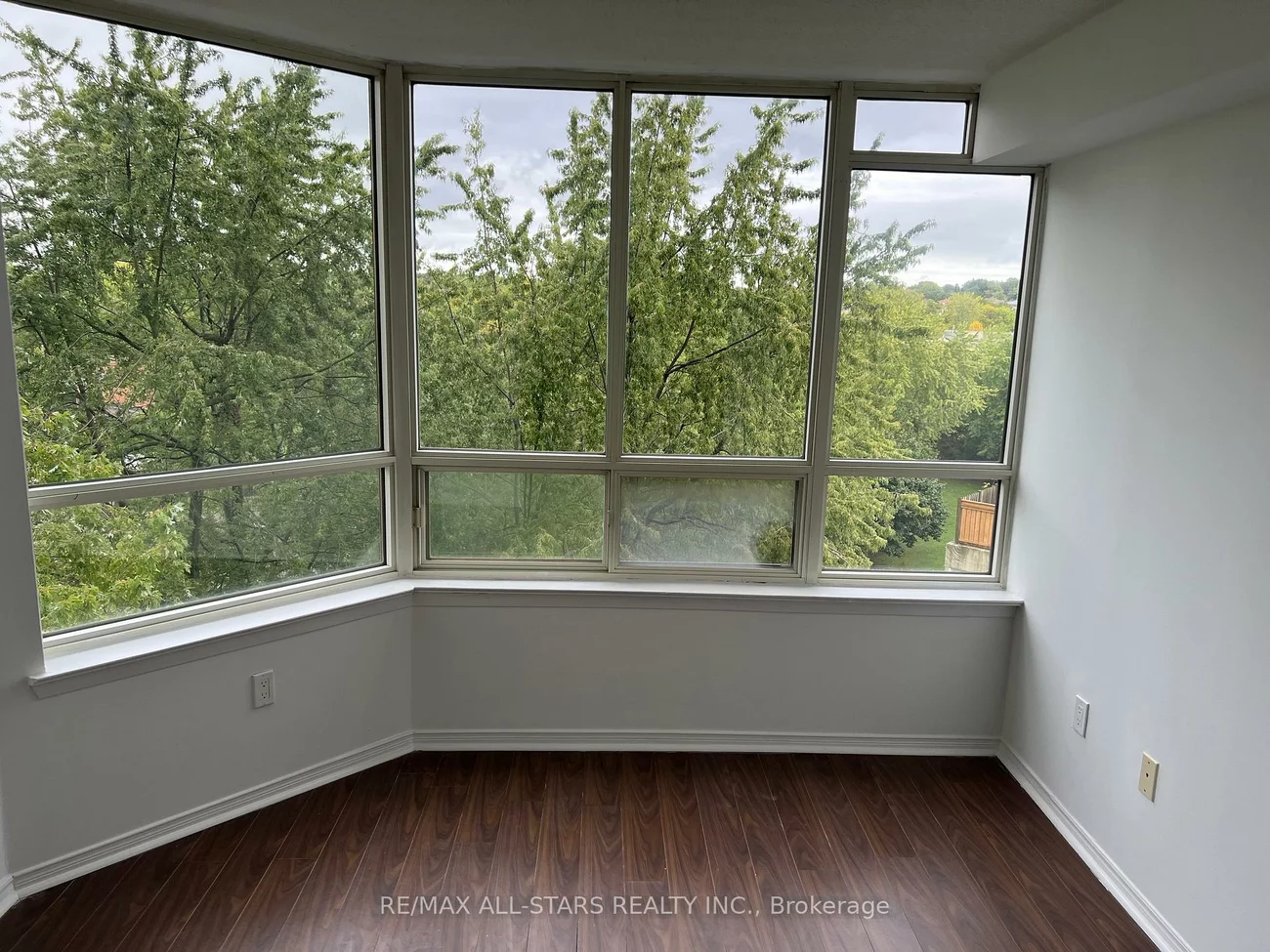5, Greystone Walk, Kennedy Park, Toronto