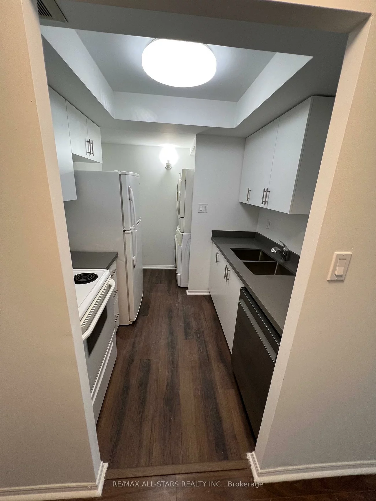 5, Greystone Walk, Kennedy Park, Toronto
