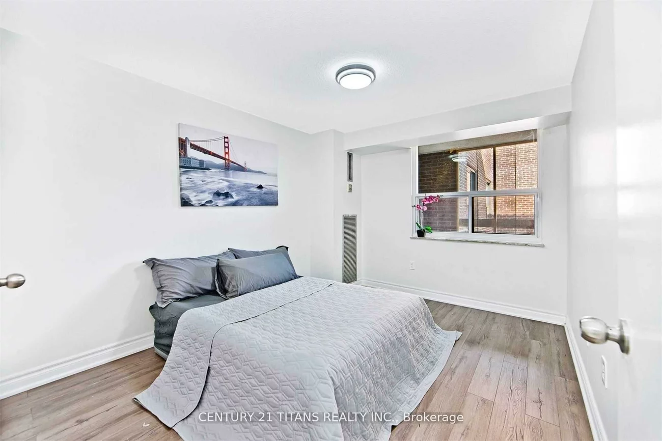 4064, Lawrence, West Hill, Toronto