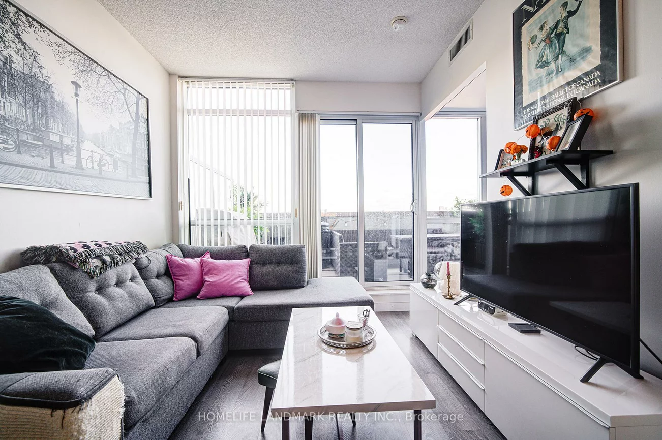 2055, Danforth, Woodbine Corridor, Toronto