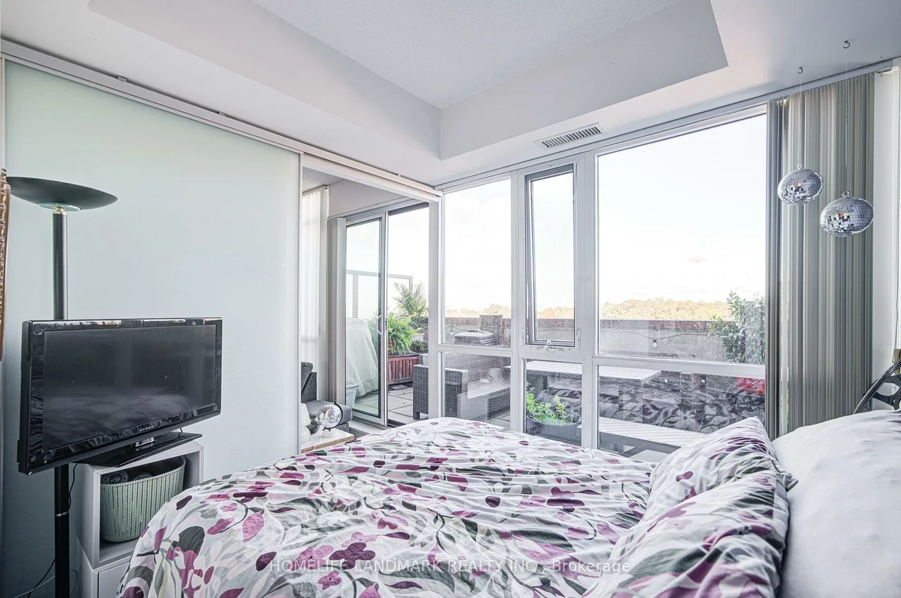 2055, Danforth, Woodbine Corridor, Toronto