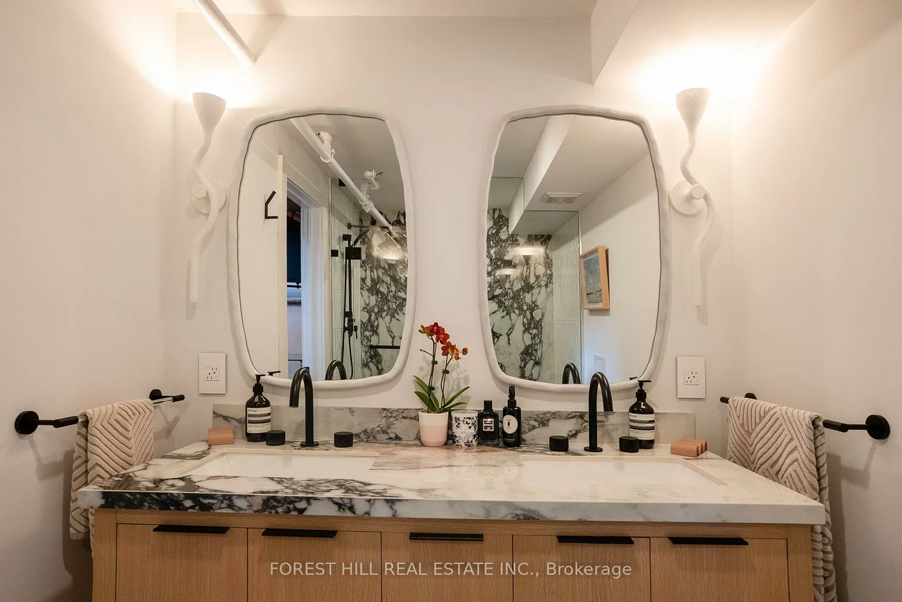 326, Carlaw, South Riverdale, Toronto