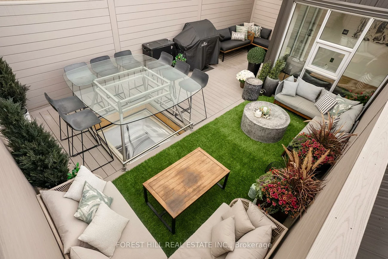 326, Carlaw, South Riverdale, Toronto