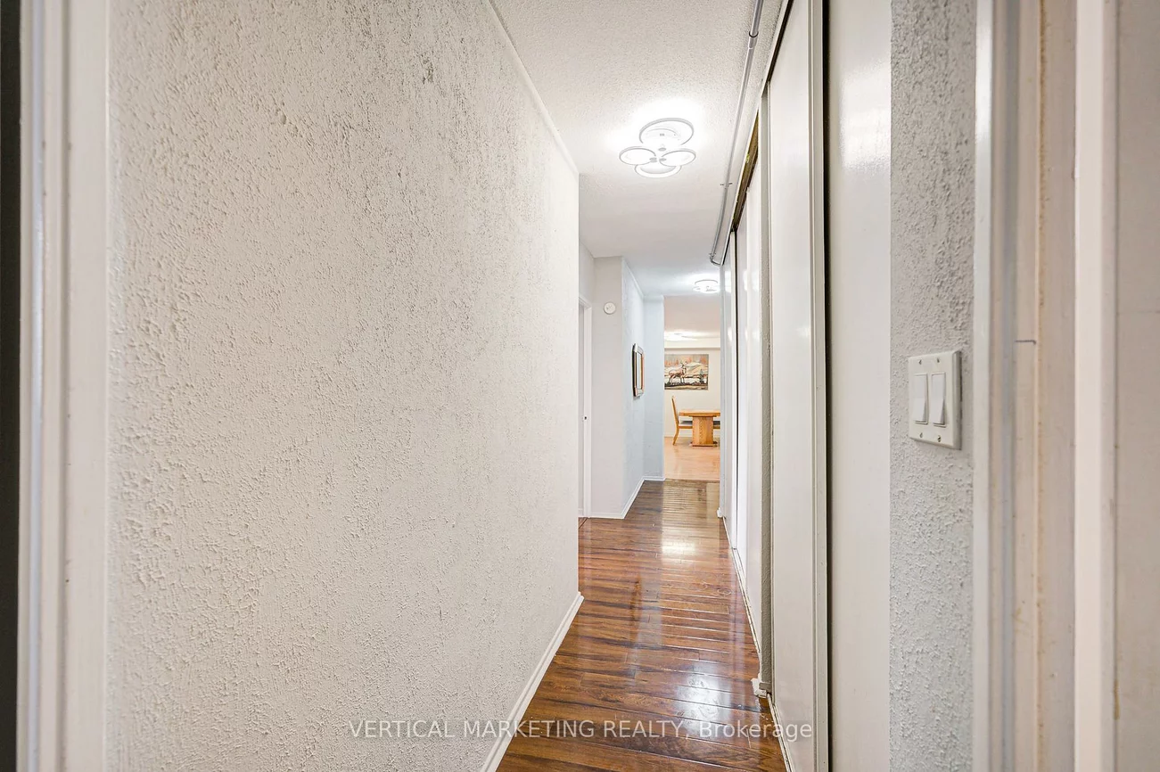 20, Gilder, Eglinton East, Toronto